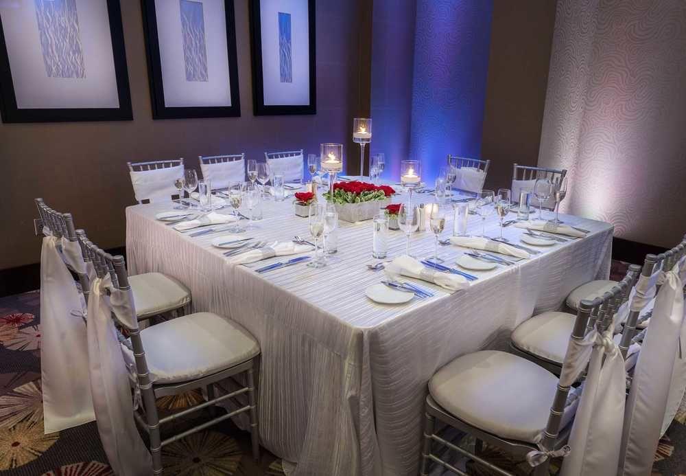 Renaissance Boston Patriot Place Hotel 3*