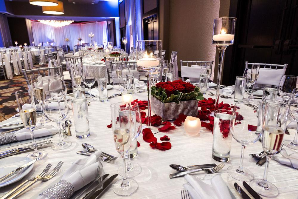 Hotel Renaissance Boston Patriot Place 3*