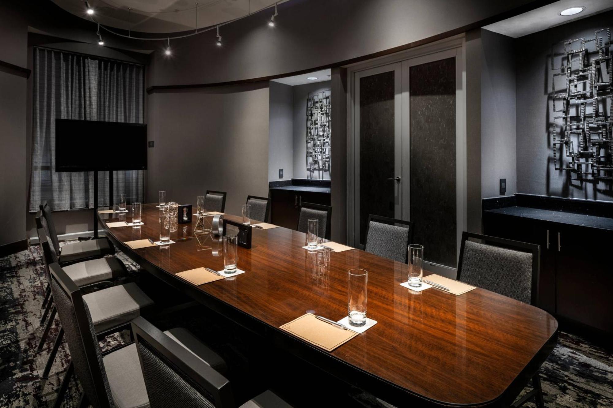 Renaissance Boston Patriot Place 3*