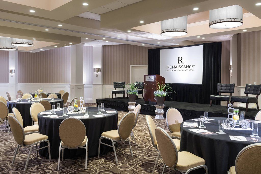 Hotel Renaissance Boston Patriot Place